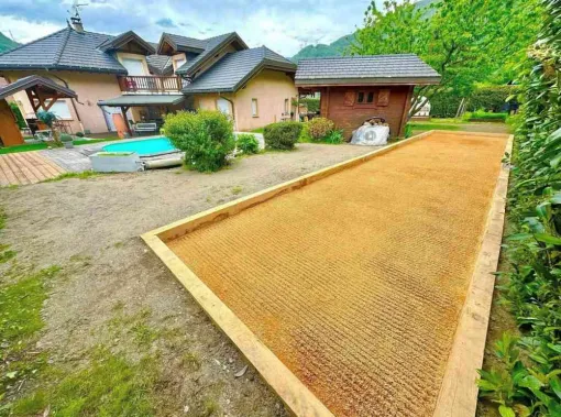 Création et aménagement de terrain de boules vers Chambéry, Albertville, Parcs et Jardins
