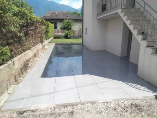Terrasse extérieure à Albertville, Albertville, Parcs et Jardins
