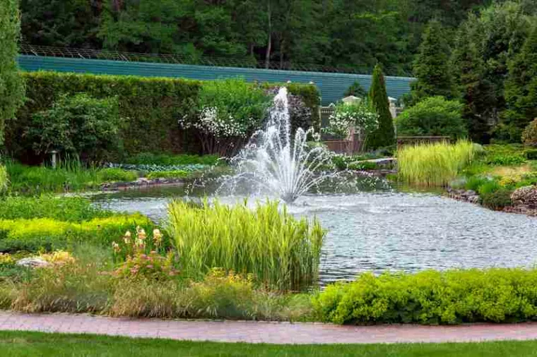 Création de massif paysager sans entretien par paysagiste à Chambéry, Albertville, Parcs et Jardins