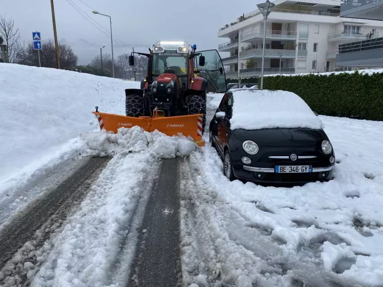 Entreprise pour le déneigement d'allées de copropriété à Albertville, Albertville, Parcs et Jardins
