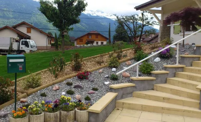 Plantations dans massifs, Albertville, Parcs et Jardins