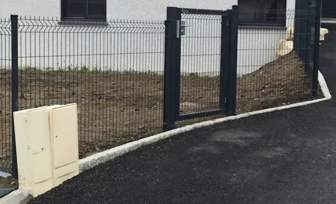Paysagiste à Albertville spécialiste pour la création et la pose de votre clôture, palissade ou claustra, Albertville, Parcs et Jardins