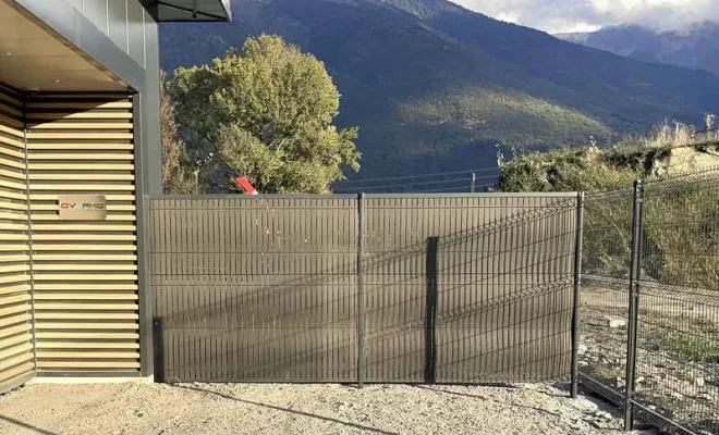 Paysagiste à Albertville spécialiste pour la création et la pose de votre clôture, palissade ou claustra, Albertville, Parcs et Jardins